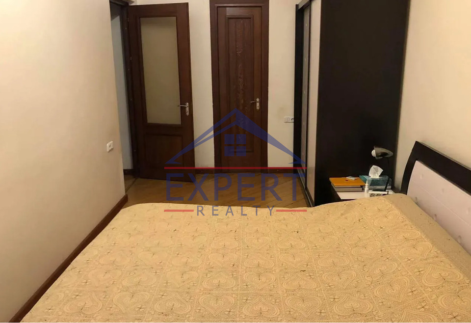 ԿԵՆՏՐՈՆ, ԲՈՒԶԱՆԴԻ ՓՈՂՈՑ, 3 ՍԵՆՅԱԿ