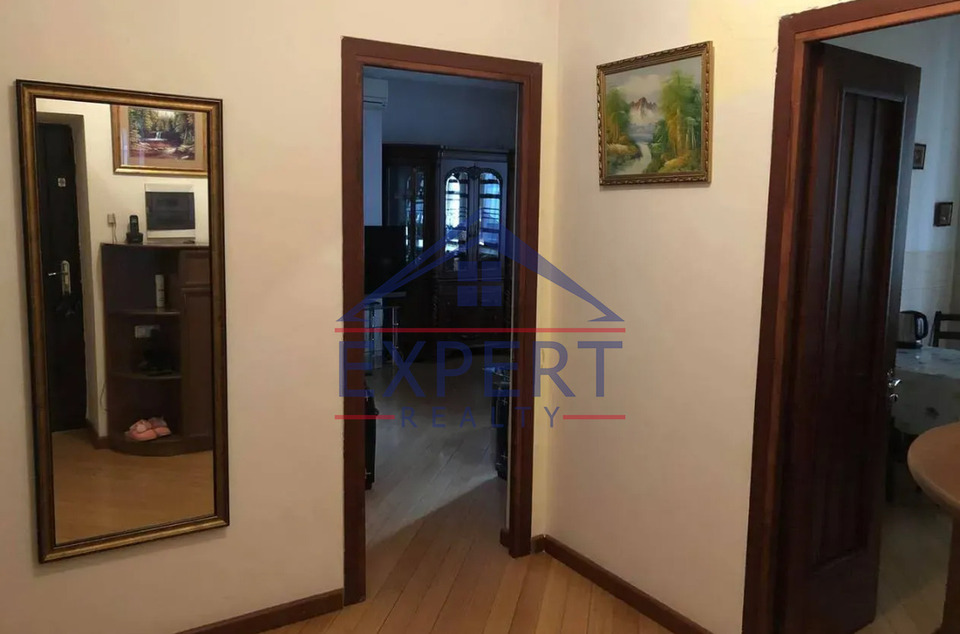 ԿԵՆՏՐՈՆ, ԲՈՒԶԱՆԴԻ ՓՈՂՈՑ, 3 ՍԵՆՅԱԿ