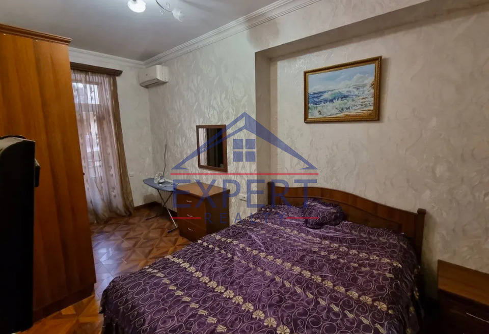 ԿԵՆՏՐՈՆ, ԲՈՒԶԱՆԴԻ  ՓՈՂՈՑ, 3 ՍԵՆՅԱԿ