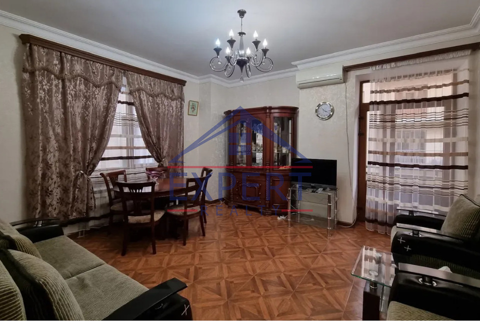 ԿԵՆՏՐՈՆ, ԲՈՒԶԱՆԴԻ  ՓՈՂՈՑ, 3 ՍԵՆՅԱԿ