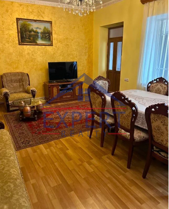 ԷՐԵԲՈՒՆԻ, ՆՈՐ ԱՐԵՇ , 7 ՍԵՆՅԱԿ