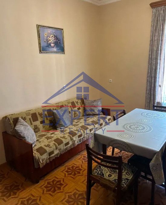 ԷՐԵԲՈՒՆԻ, ՆՈՐ ԱՐԵՇ , 7 ՍԵՆՅԱԿ