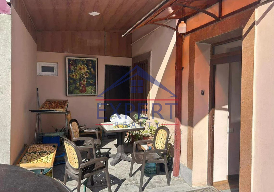 ԷՐԵԲՈՒՆԻ, ԴԱՎԻԹ ԲԵԿ  ՆՐԲԱՆՑՔ  5 ՍԵՆՅԱԿ