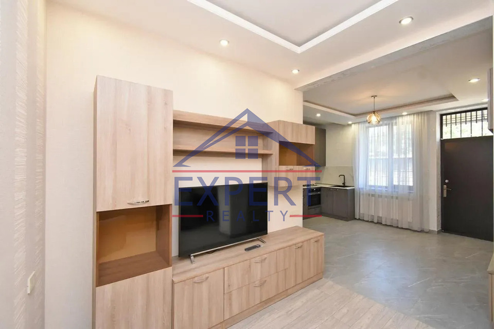 ՔԱՆԱՔԵՌ ԶԵՅԹՈՒՆ, ԳՈԳՈԼԻ ՓՈՂՈՑ, 4 ՍԵՆՅԱԿ