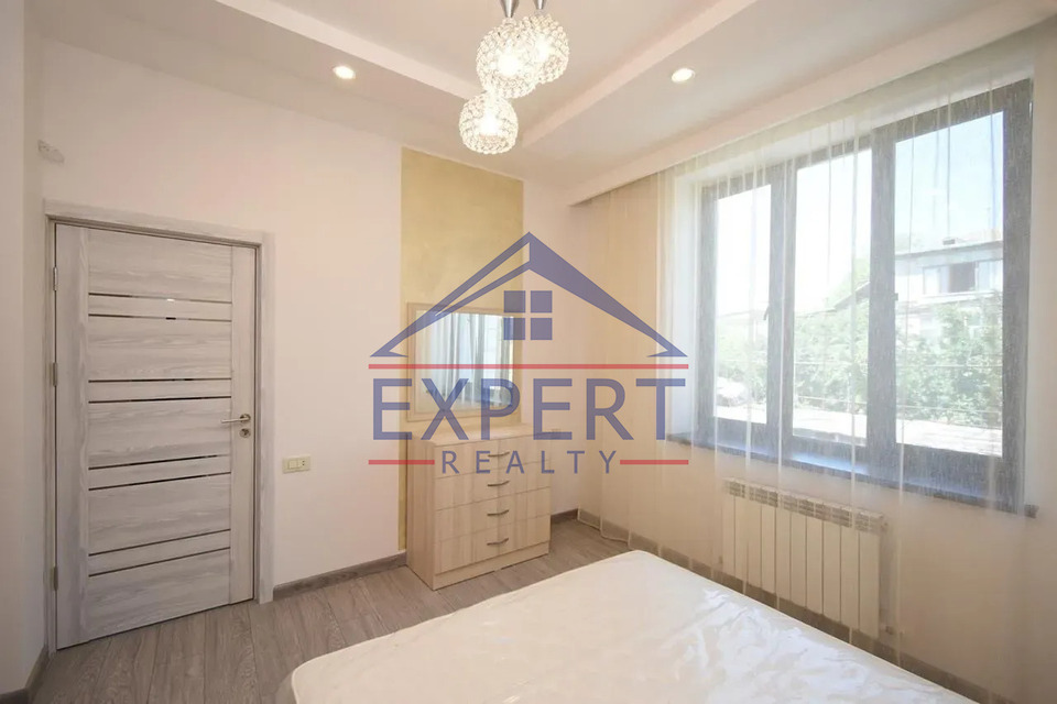 ՔԱՆԱՔԵՌ ԶԵՅԹՈՒՆ, ԳՈԳՈԼԻ ՓՈՂՈՑ, 4 ՍԵՆՅԱԿ