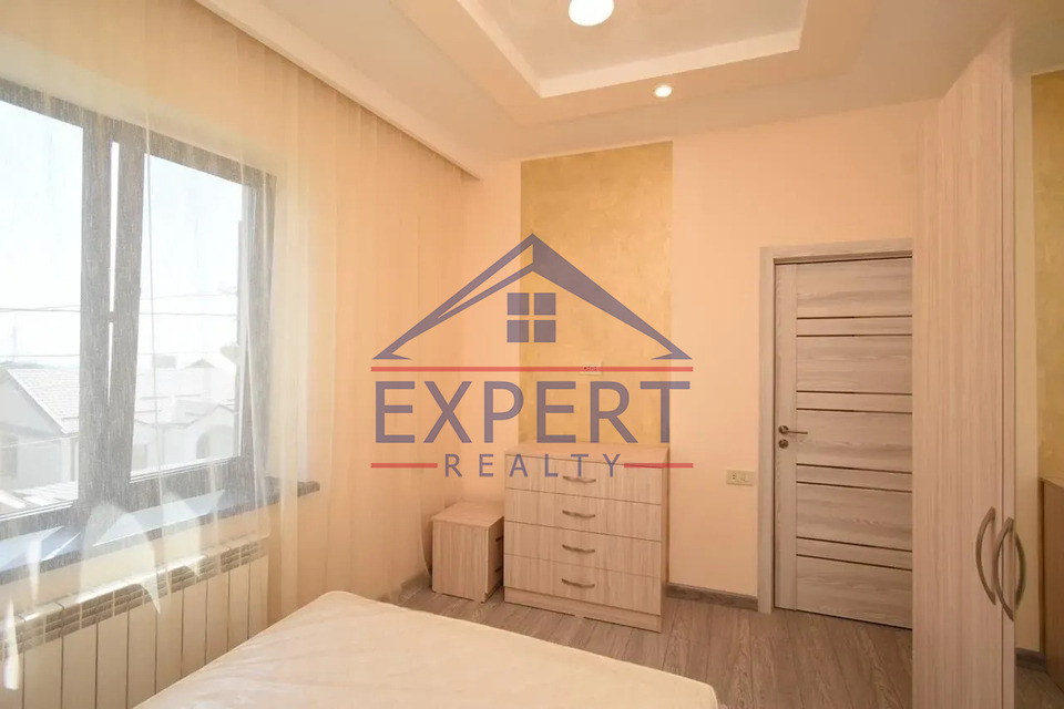 ՔԱՆԱՔԵՌ ԶԵՅԹՈՒՆ, ԳՈԳՈԼԻ ՓՈՂՈՑ, 4 ՍԵՆՅԱԿ