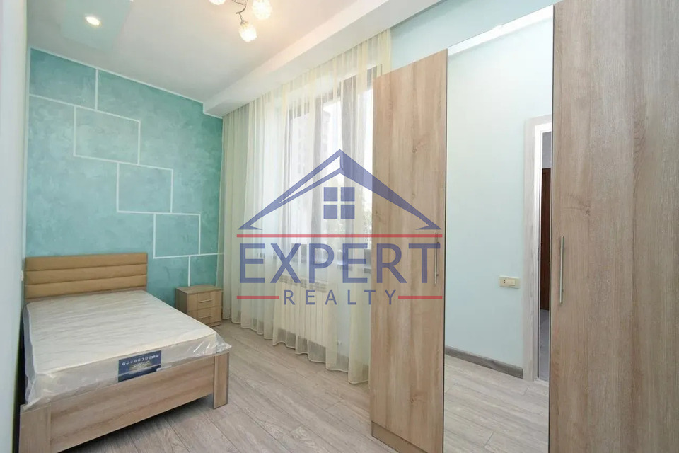 ՔԱՆԱՔԵՌ ԶԵՅԹՈՒՆ, ԳՈԳՈԼԻ ՓՈՂՈՑ, 4 ՍԵՆՅԱԿ