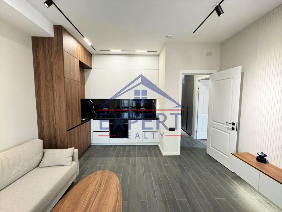 ԿԵՆՏՐՈՆ, ԱՐՇԱԿՈՒՆՅԱՑ ՊՈՂՈՏԱ, 2 ՍԵՆՅԱԿ