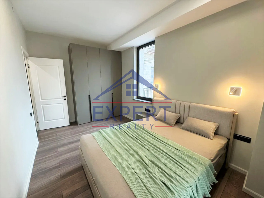 ԿԵՆՏՐՈՆ, ԱՐՇԱԿՈՒՆՅԱՑ ՊՈՂՈՏԱ, 2 ՍԵՆՅԱԿ