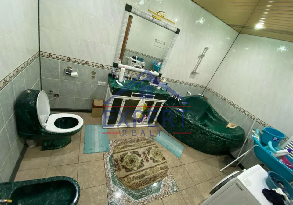 ԿԵՆՏՐՈՆ,ՊԱՐՈՆՅԱՆ ՓՈՂՈՑ 5 ՍԵՆՅԱԿ