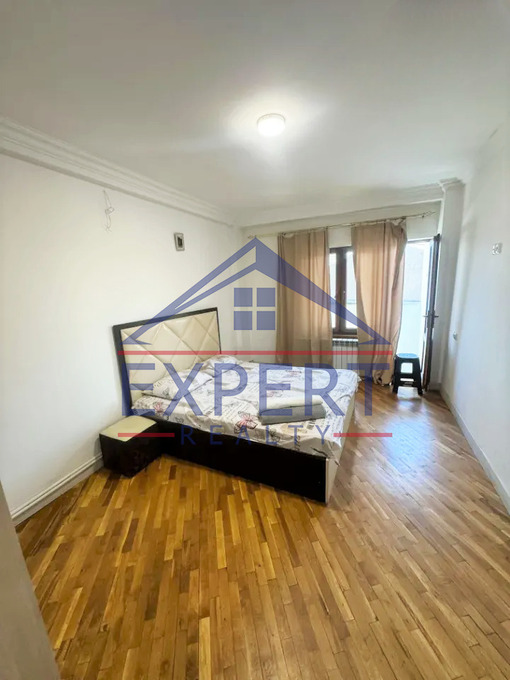 ԿԵՆՏՐՈՆ, ԱԳԱԹԱՆԳԵՂՈՍԻ ՓՈՂՈՑ, 3 ՍԵՆՅԱԿ