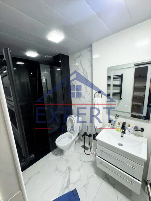 ԿԵՆՏՐՈՆ, ԱԳԱԹԱՆԳԵՂՈՍԻ ՓՈՂՈՑ, 3 ՍԵՆՅԱԿ