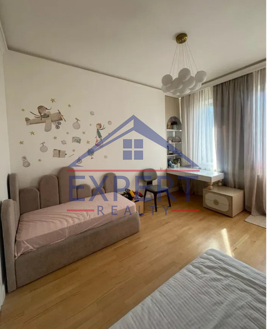 ԿԵՆՏՐՈՆ, ՀԱՆՐԱՊԵՏՈՒԹՅԱՆ ՓՈՂՈՑ, 3 ՍԵՆՅԱԿ