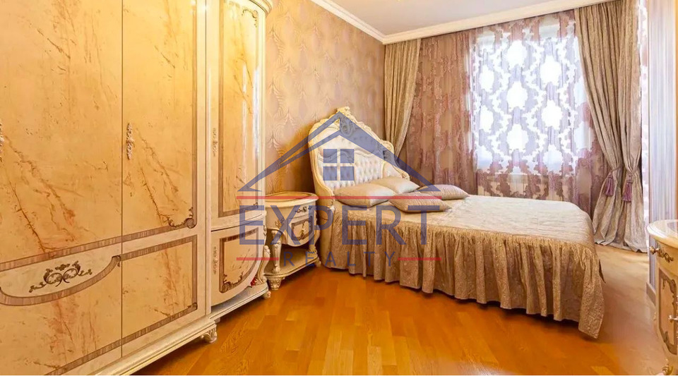 ԿԵՆՏՐՈՆ, ՍԱՅԱԹ ՆՈՎԱ  3 ՍԵՆՅԱԿ