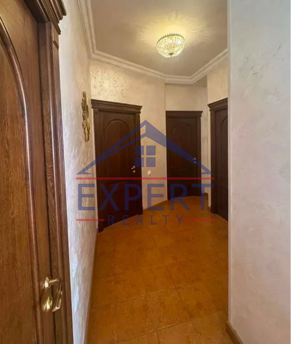 ԿԵՆՏՐՈՆ, ՍԱՅԱԹ ՆՈՎԱ  3 ՍԵՆՅԱԿ