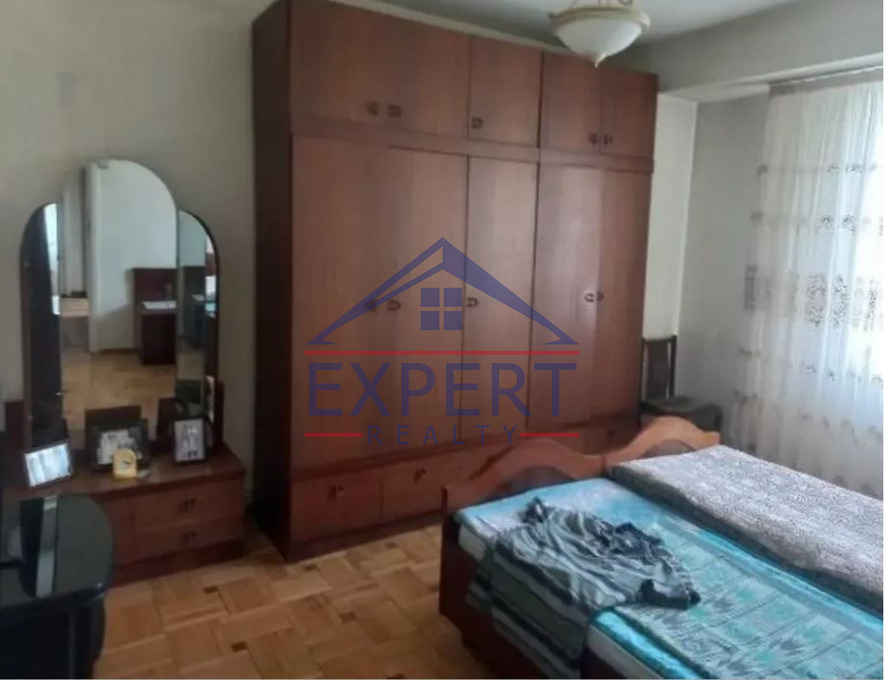 ԴԱՎԹԱՇԵՆ, 1-ԻՆ ԹԱՂԱՄԱՍ, 4 ՍԵՆՅԱԿ