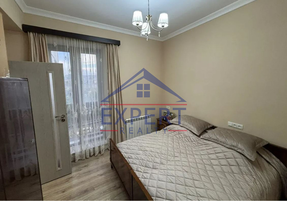 ԿԵՆՏՐՈՆ, ՊԱՐՈՆՅԱՆ ՓՈՂՈՑ, 3 ՍԵՆՅԱԿ