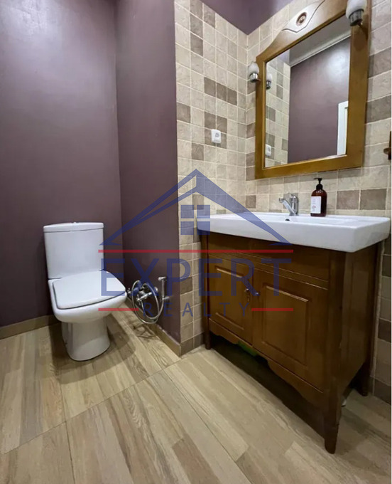 ԿԵՆՏՐՈՆ, ՊՈՒՇԿԻՆ ՓՈՂՈՑ, 3 ՍԵՆՅԱԿ