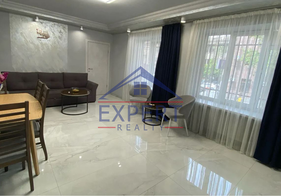 ԿԵՆՏՐՈՆ, ՆԱԼԲԱՆԴՅԱՆ ՓՈՂՈՑ , 3 ՍԵՆՅԱԿ