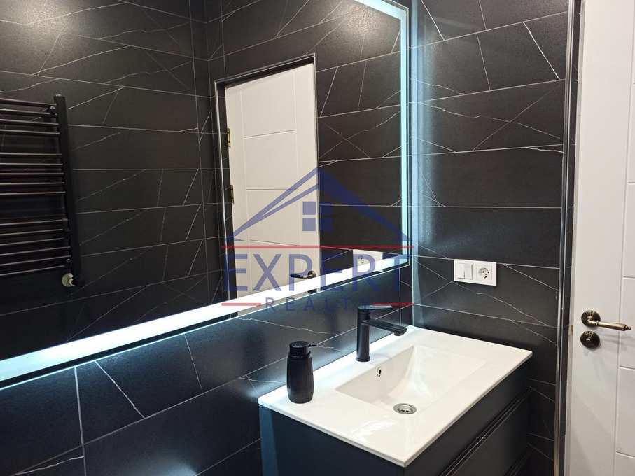 ՔԱՆԱՔԵՌ-ԶԵՅԹՈՒՆ, ՈՒԼՆԵՑՈՒ ՓՈՂՈՑ, 2 ՍԵՆՅԱԿ