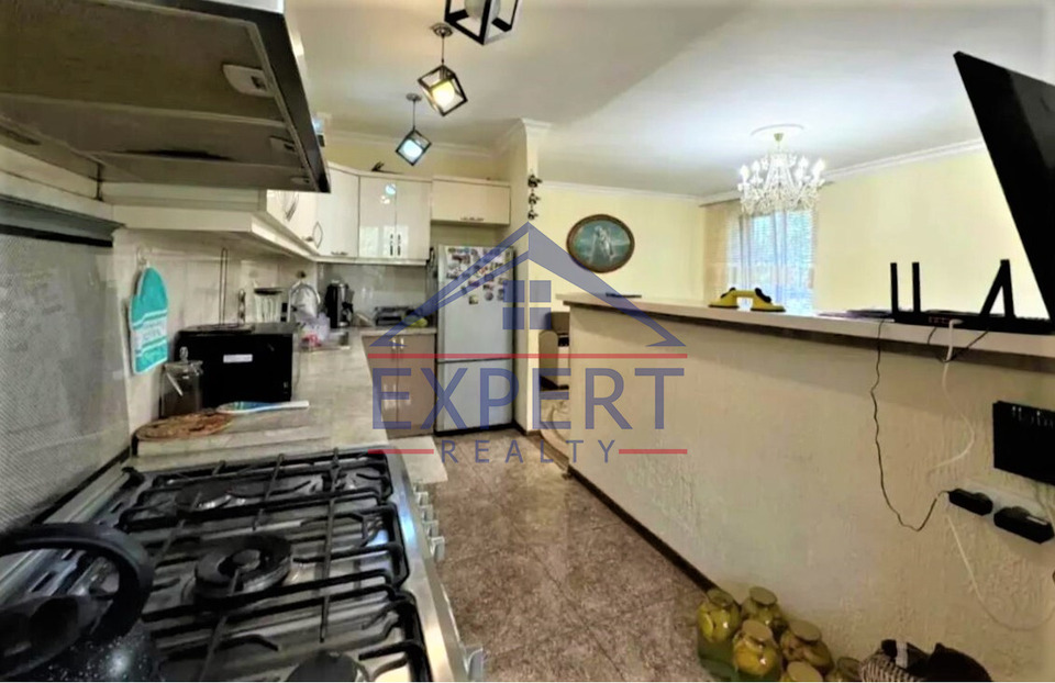 ՔԱՆԱՔԵՌ-ԶԵՅԹՈՒՆ, Ա․ԱՀԱՐՈՆՅԱՆ ՓՈՂՈՑ, 4 ՍԵՆՅԱԿ