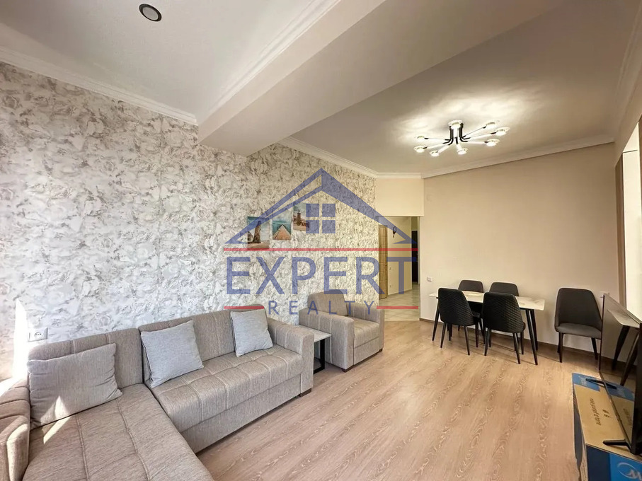 ԱՐԱԲԿԻՐ, ԱԴՈՆՑԻ ՓՈՂՈՑ, 4 ՍԵՆՅԱԿ