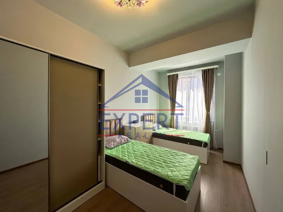 ԱՐԱԲԿԻՐ, ԱԴՈՆՑԻ ՓՈՂՈՑ, 4 ՍԵՆՅԱԿ