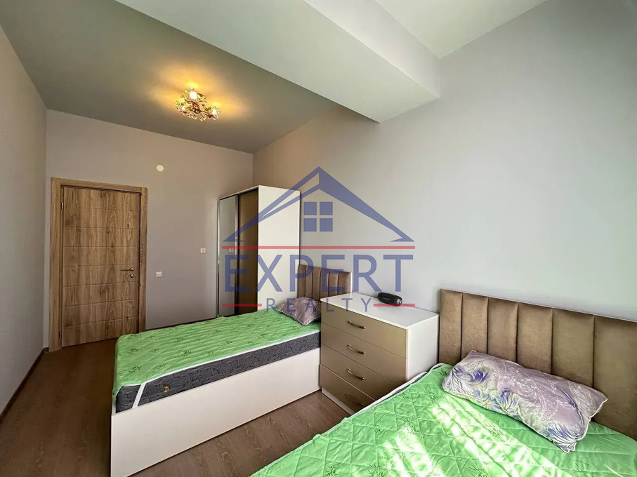 ԱՐԱԲԿԻՐ, ԱԴՈՆՑԻ ՓՈՂՈՑ, 4 ՍԵՆՅԱԿ