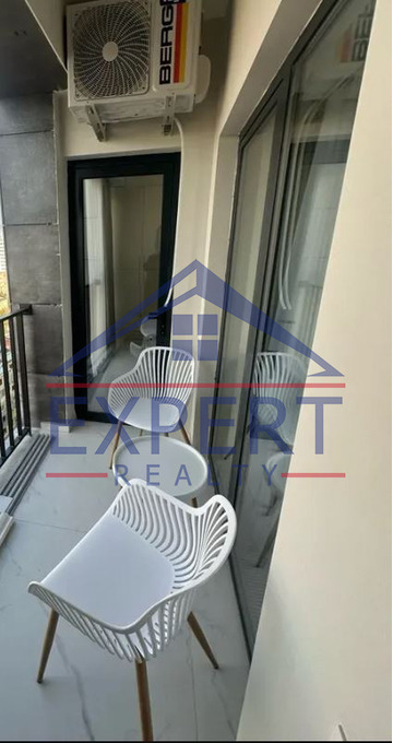 ԱՐԱԲԿԻՐ, ԿՈՄԻՏԱՍԻ ՊՈՂՈՏԱ, 3 ՍԵՆՅԱԿ