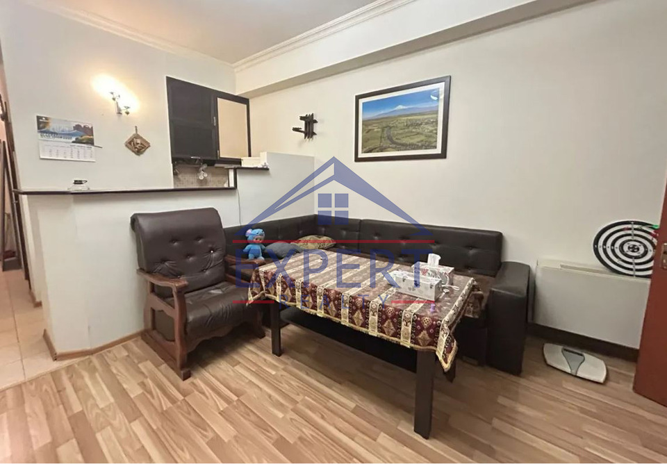 ԱՐԱԲԿԻՐ, ԱԴՈՆՑԻ ՓՈՂՈՑ  2 ՍԵՆՅԱԿ