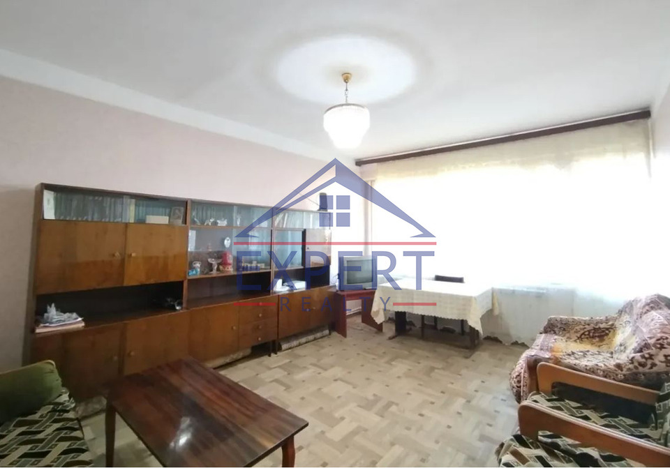 ԱՐԱԲԿԻՐ, ԱՎԵՏ ԱՎԵՏԻՍՅԱՆ  3 ՍԵՆՅԱԿ