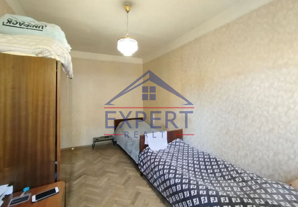 ԱՐԱԲԿԻՐ, ԱՎԵՏ ԱՎԵՏԻՍՅԱՆ  3 ՍԵՆՅԱԿ