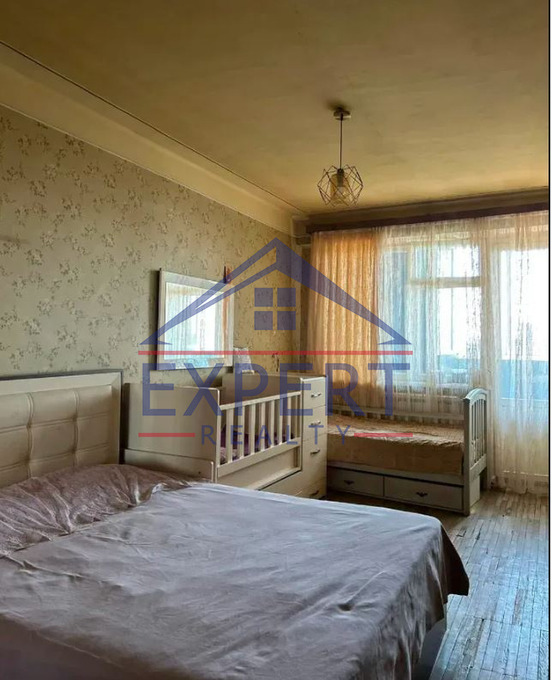 ԱՐԱԲԿԻՐ ԱՐԱՄ   ԽԱՉԱՏՐՅԱՆ  3 ՍԵՆՅԱԿ