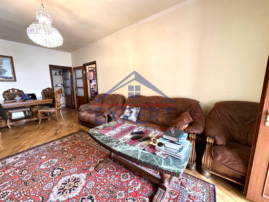 ԱՐԱԲԿԻՐ, ԱԶԱՏՈՒԹՅԱՆ ՊՈՂՈՏԱ, 3 ՍԵՆՅԱԿ