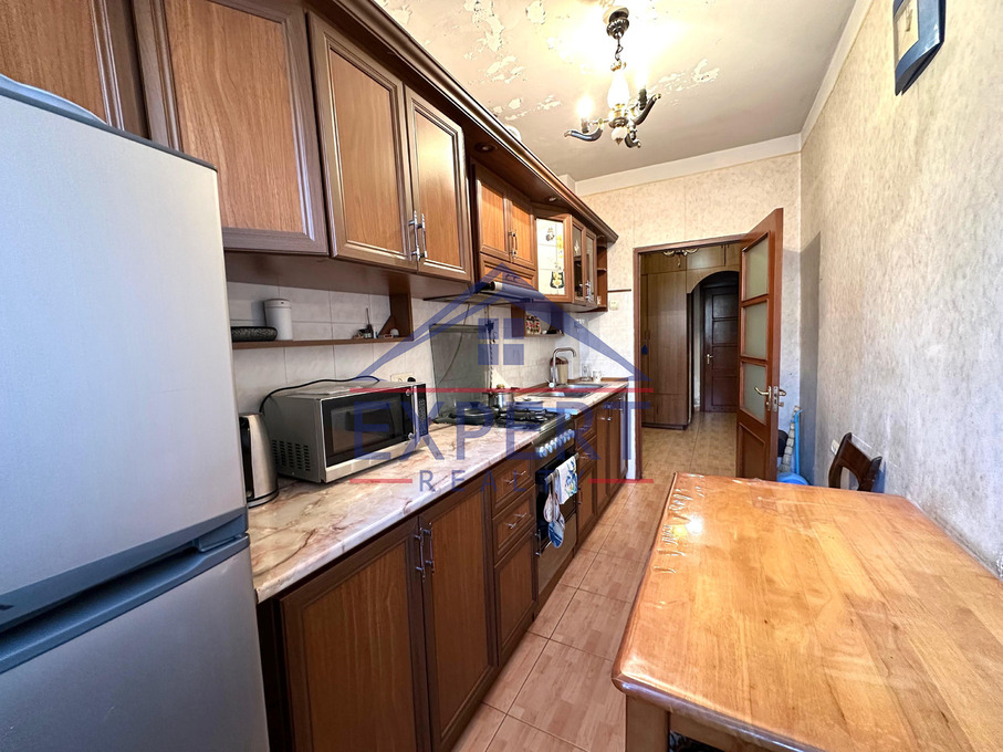 ԱՐԱԲԿԻՐ, ԱԶԱՏՈՒԹՅԱՆ ՊՈՂՈՏԱ, 3 ՍԵՆՅԱԿ