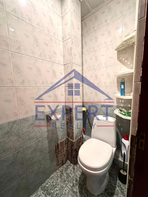 ԱՐԱԲԿԻՐ, ԱԶԱՏՈՒԹՅԱՆ ՊՈՂՈՏԱ, 3 ՍԵՆՅԱԿ