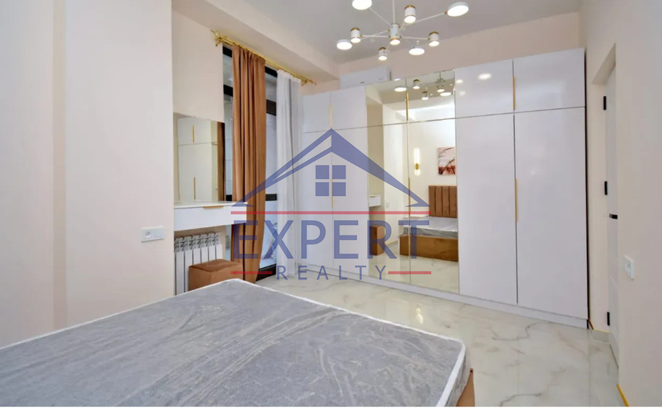 ԿԵՆՏՐՈՆ, ԱՐՇԱԿՈՒՆՅԱՑ ՊՈՂՈՏԱ, 2 ՍԵՆՅԱԿ