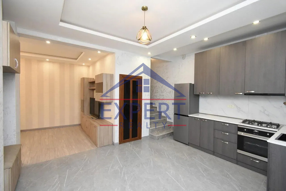 ՔԱՆԱՔԵՌ ԶԵՅԹՈՒՆ, ԳՈԳՈԼԻ ՓՈՂՈՑ, 4 ՍԵՆՅԱԿ