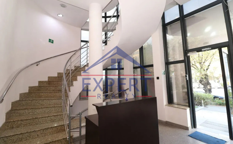 ԱՐԱԲԿԻՐ, ԿՈՄԻՏԱՍԻ ՊՈՂՈՏԱ, 3 ՍԵՆՅԱԿ