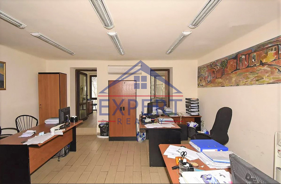 ԿԵՆՏՐՈՆ, ՄՈՍԿՈՎՅԱՆ ՓՈՂՈՑ, 150 ՔՄ