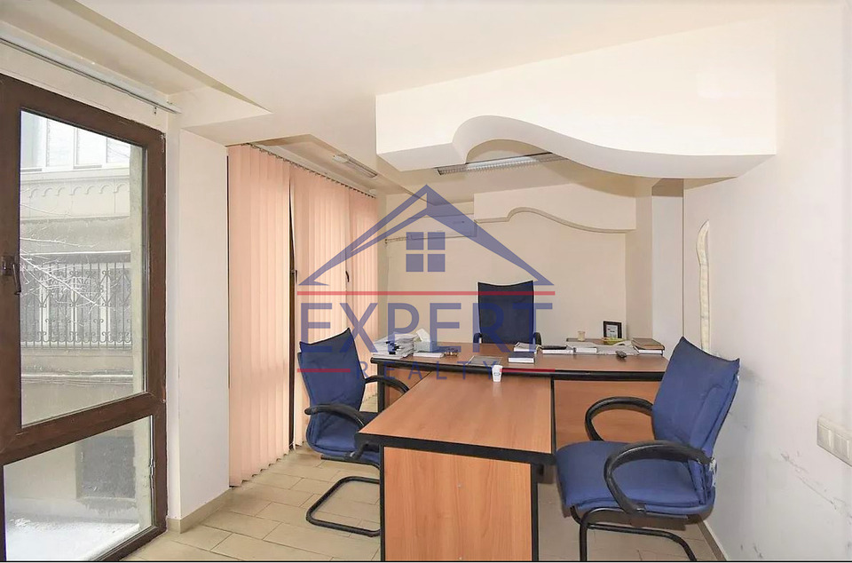 ԿԵՆՏՐՈՆ, ՄՈՍԿՈՎՅԱՆ ՓՈՂՈՑ, 150 ՔՄ