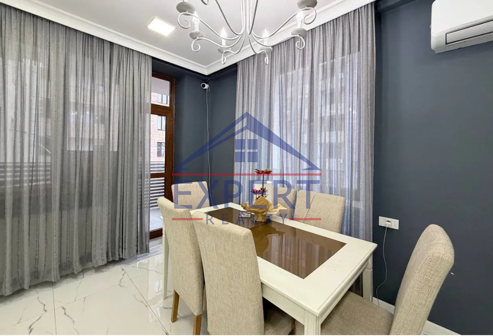 ԿԵՆՏՐՈՆ, ԱՐԱՄԻ ՓՈՂՈՑ, 4 ՍԵՆՅԱԿ