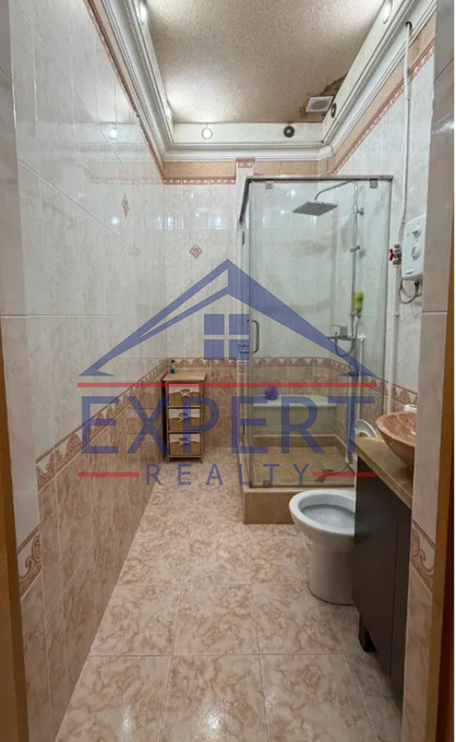 ԿԵՆՏՐՈՆ, ՏԻԳՐԱՆ ՄԵԾ ՊՈՂՈՏԱ, 5 ՍԵՆՅԱԿ