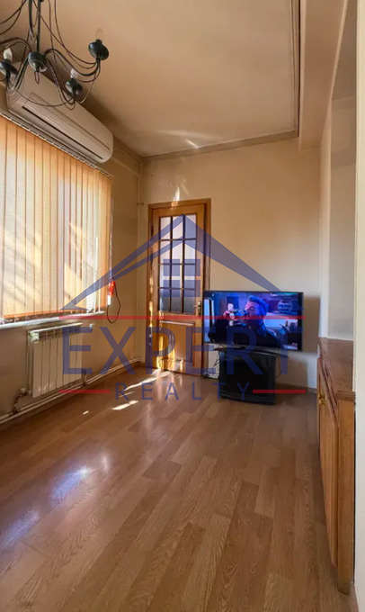 ԿԵՆՏՐՈՆ, ՏԻԳՐԱՆ ՄԵԾ ՊՈՂՈՏԱ, 5 ՍԵՆՅԱԿ