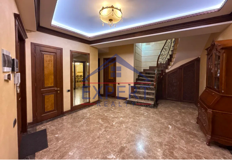 ԱՋԱՓՆՅԱԿ, ԼԵՆԻՆԳՐԱԴՅԱՆ ՓՈՂՈՑ, 3 ՍԵՆՅԱԿ