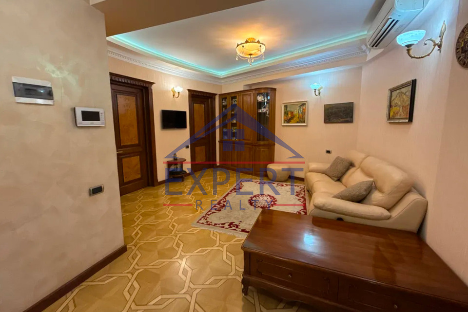 ԱՋԱՓՆՅԱԿ, ԼԵՆԻՆԳՐԱԴՅԱՆ ՓՈՂՈՑ, 3 ՍԵՆՅԱԿ