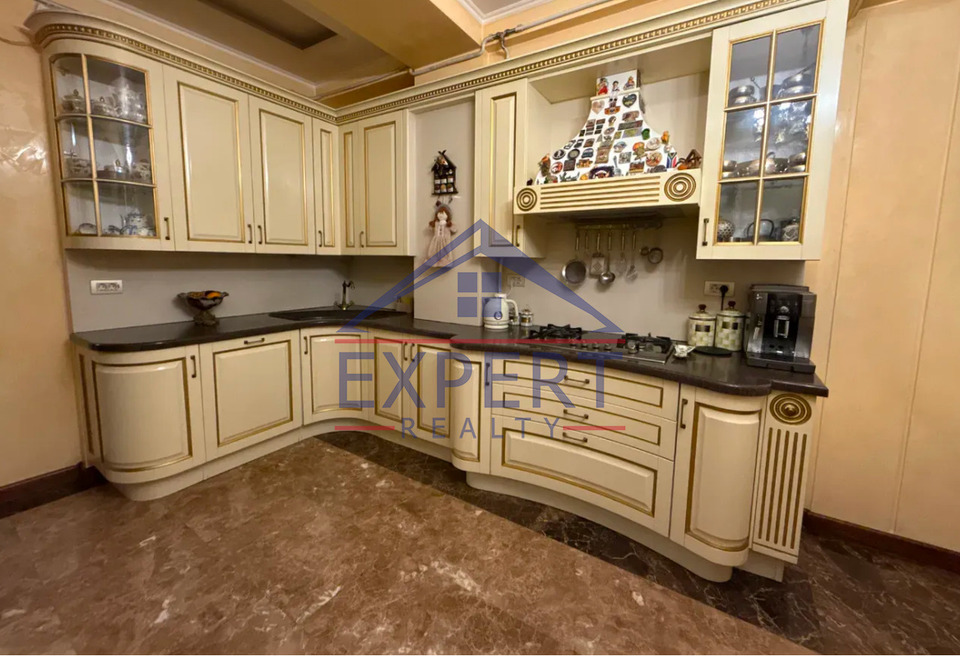 ԱՋԱՓՆՅԱԿ, ԼԵՆԻՆԳՐԱԴՅԱՆ ՓՈՂՈՑ, 3 ՍԵՆՅԱԿ