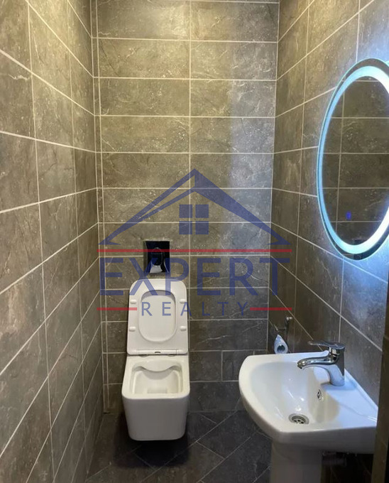 ԱՐԱԲԿԻՐ, ԿՈՄԻՏԱՍԻ ՊՈՂՈՏԱ, 2 ՍԵՆՅԱԿ