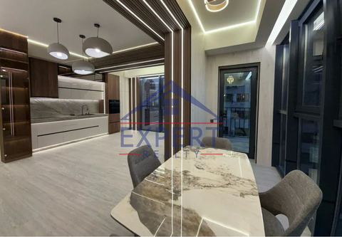 ԱՐԱԲԿԻՐ, ԿՈՄԻՏԱՍԻ ՊՈՂՈՏԱ, 3 ՍԵՆՅԱԿ