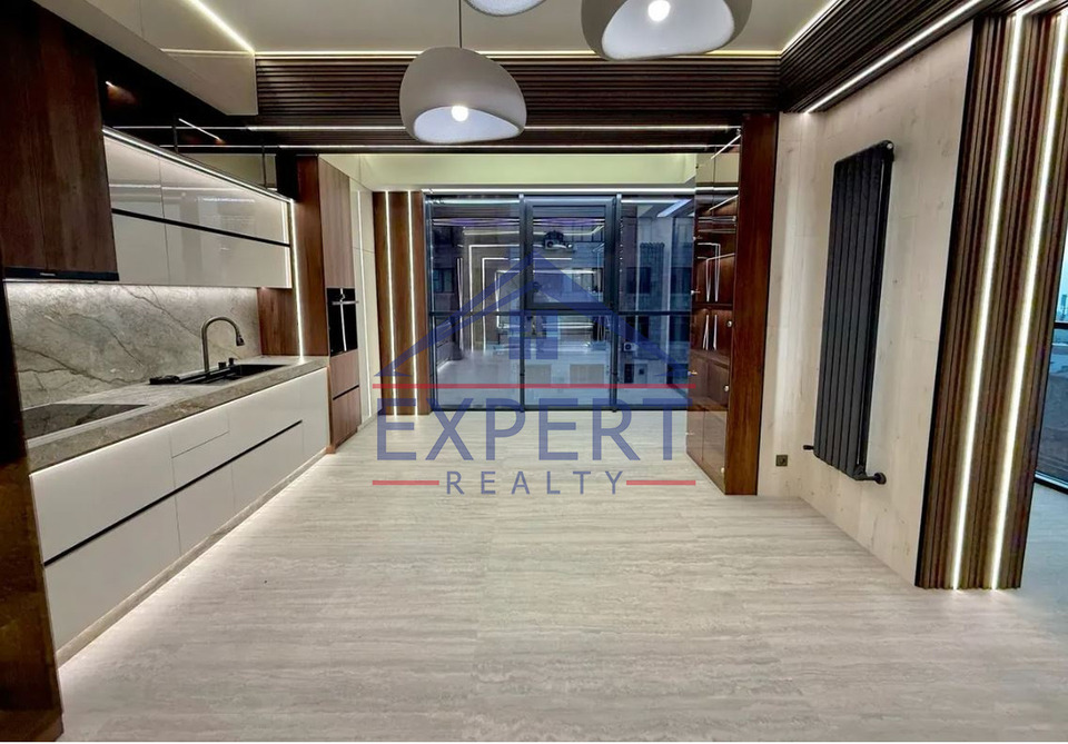 ԱՐԱԲԿԻՐ, ԿՈՄԻՏԱՍԻ ՊՈՂՈՏԱ, 3 ՍԵՆՅԱԿ